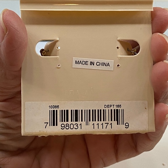 Studio Works Gold Tone and Orange Fall Leaves Hoop Earrings Nickel Free - Picture 4 of 5